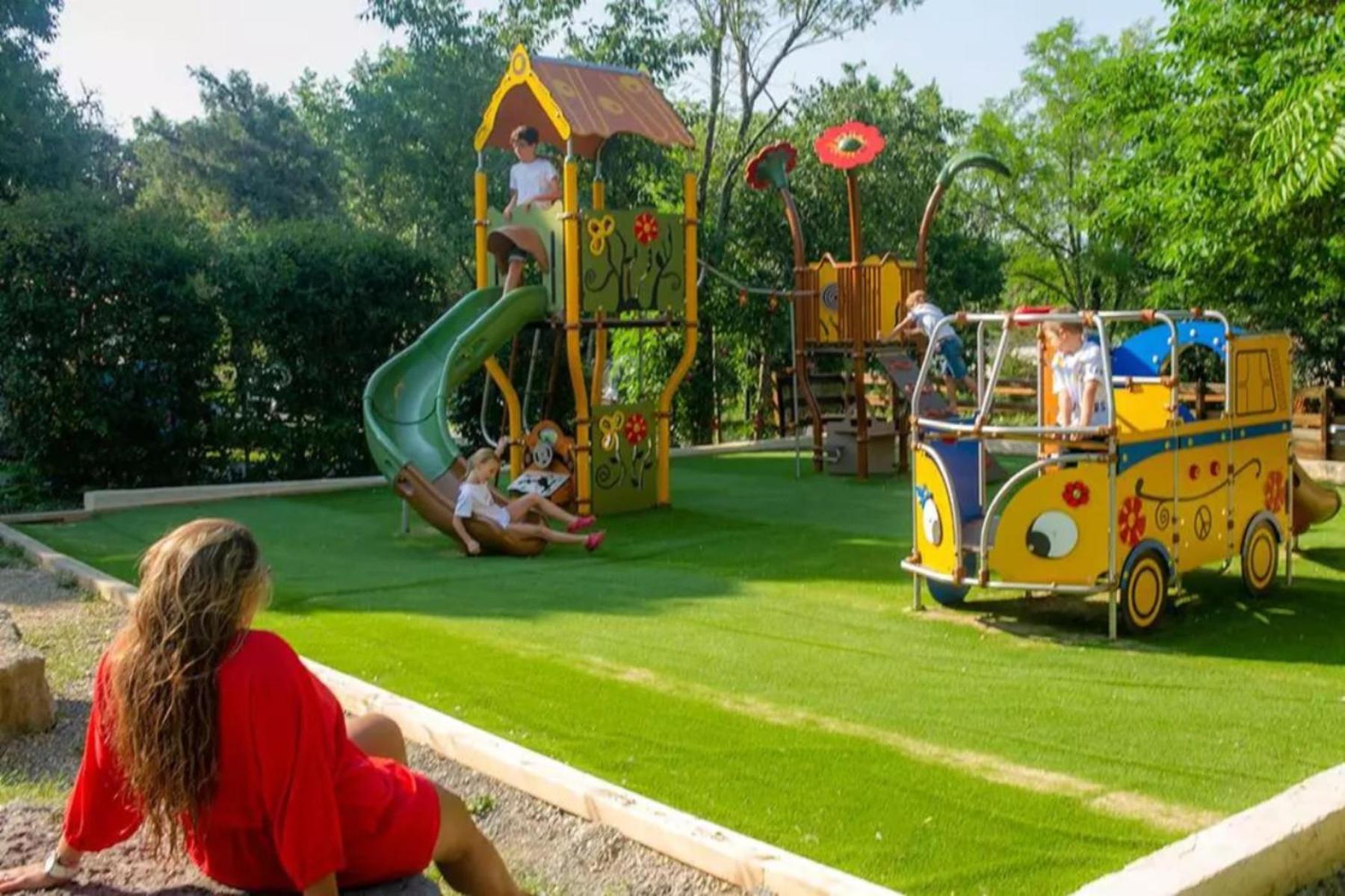 Les Domes Des Gorges Hotel Ruoms Ngoại thất bức ảnh